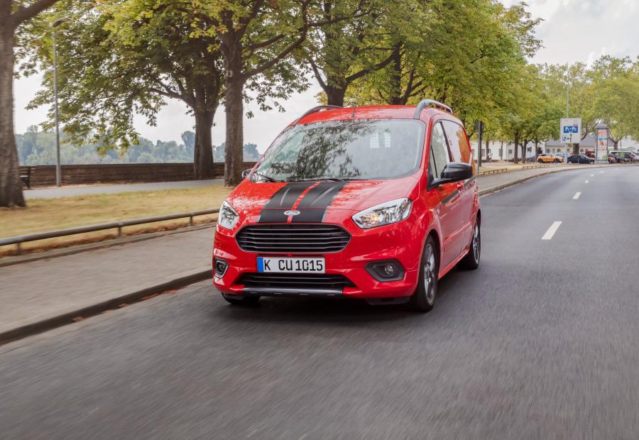  Ford Transit Courier Sport 2018 года  (WW) (фото 2 из 2)